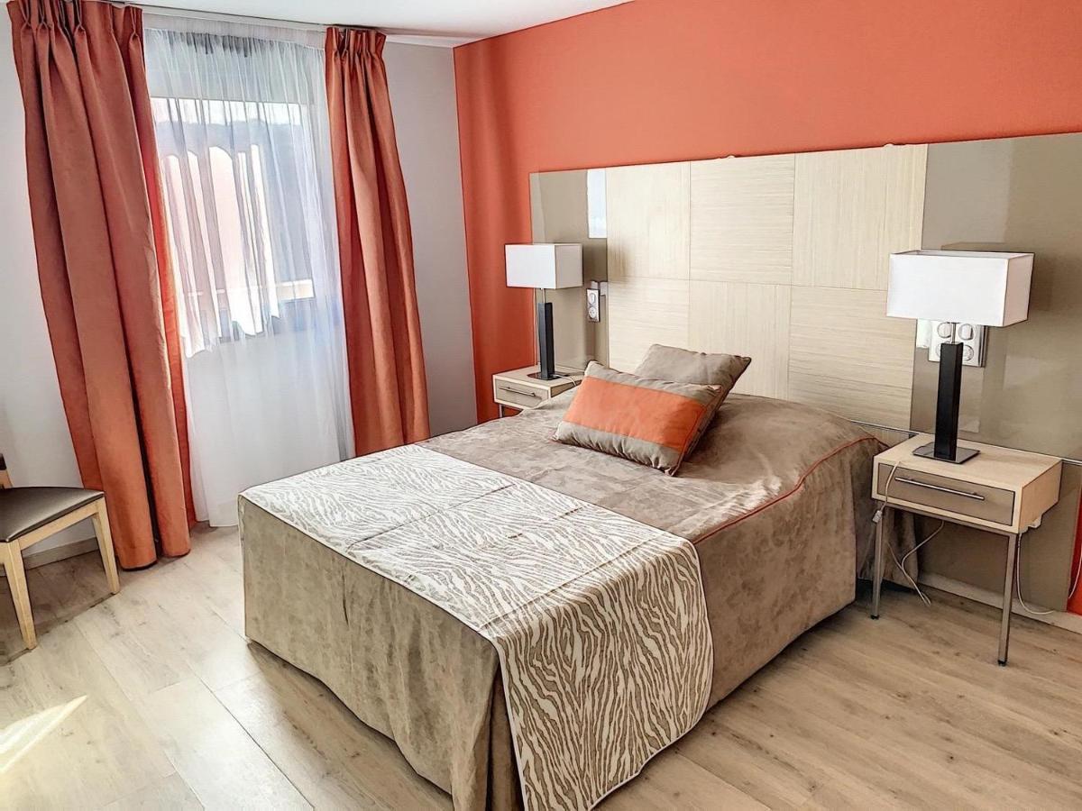 Zenao Montreuil- Croix De Chavaux Appartement Montreuil  Buitenkant foto