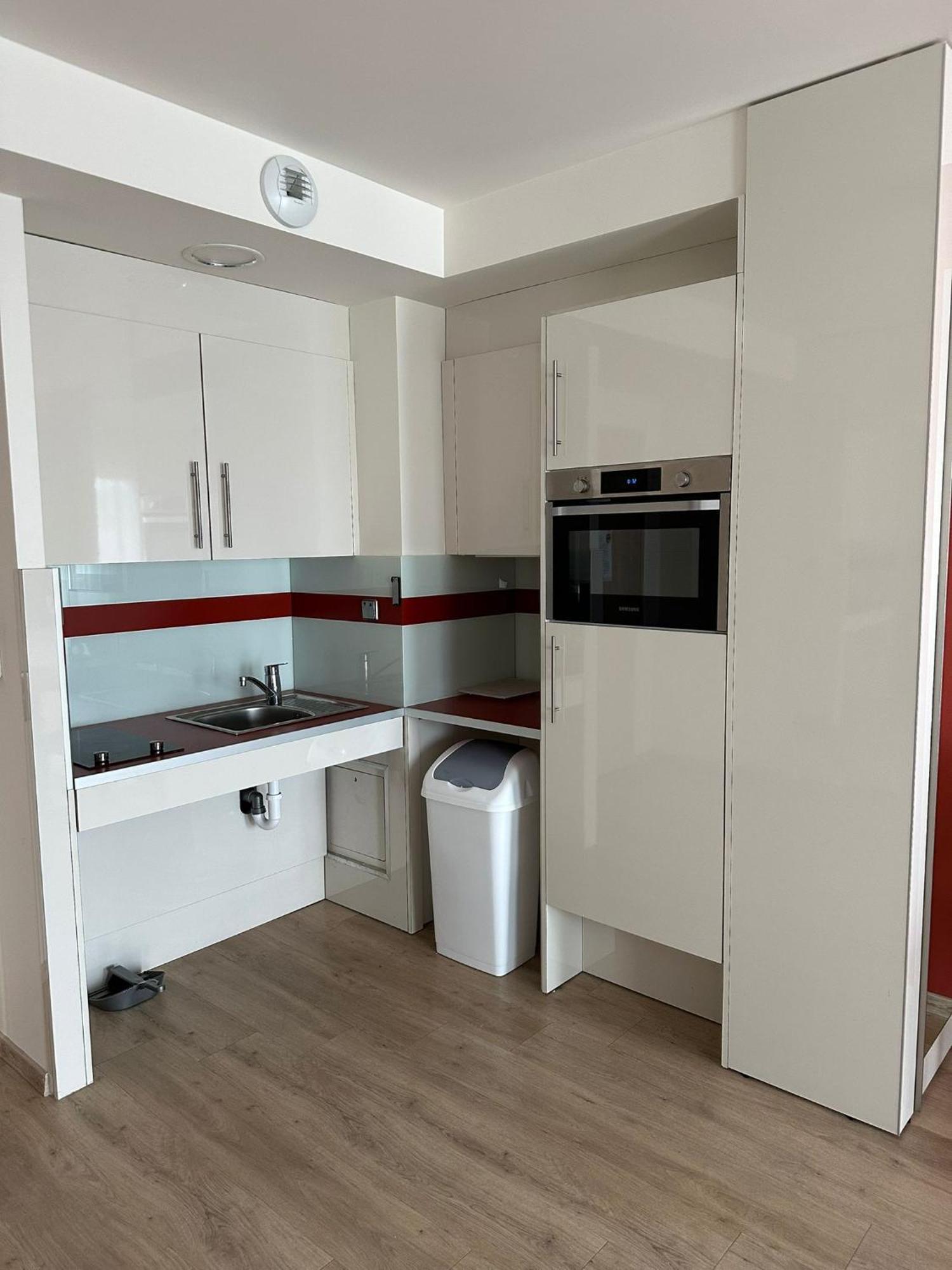 Zenao Montreuil- Croix De Chavaux Appartement Montreuil  Buitenkant foto