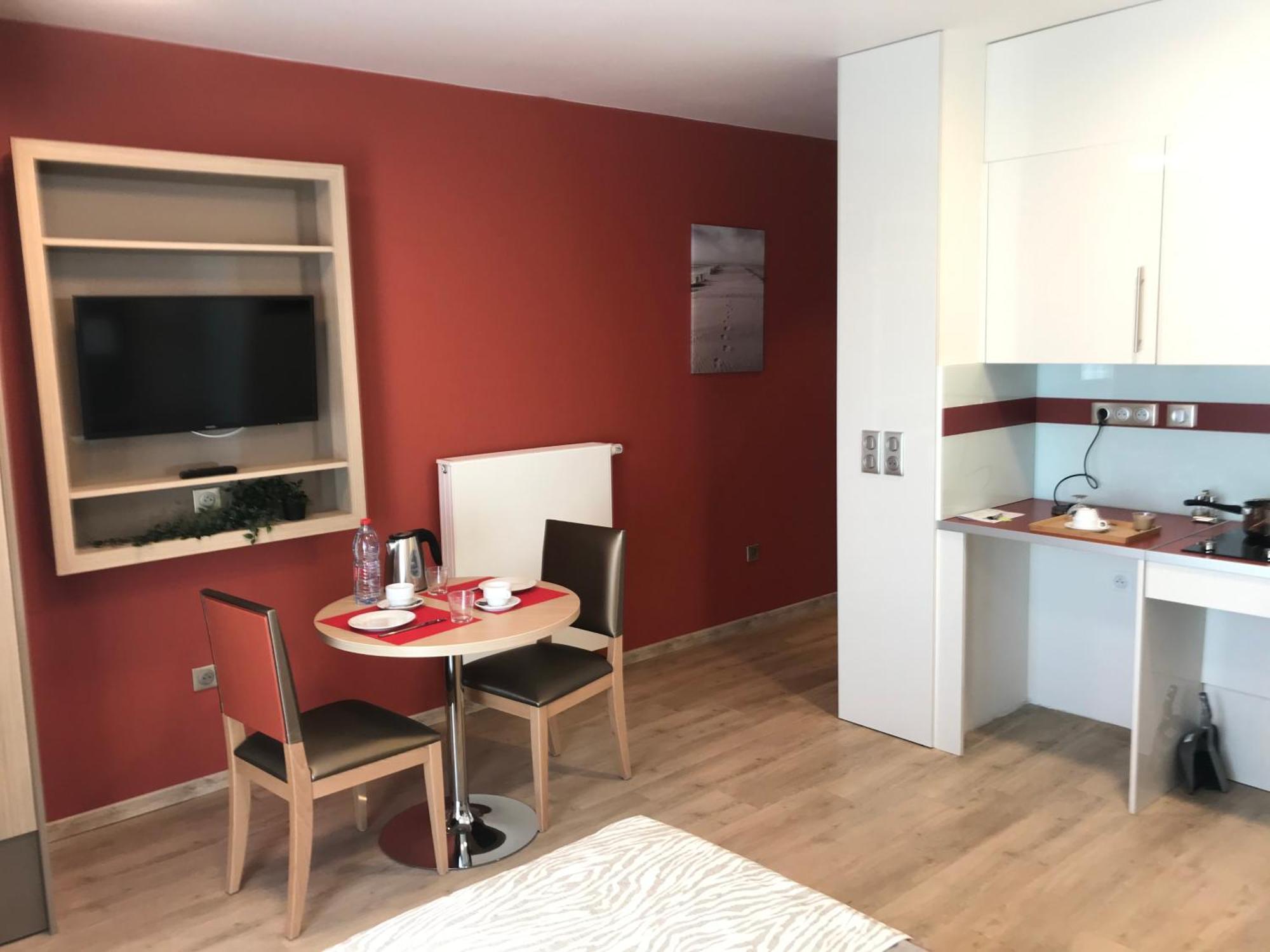 Zenao Montreuil- Croix De Chavaux Appartement Montreuil  Buitenkant foto