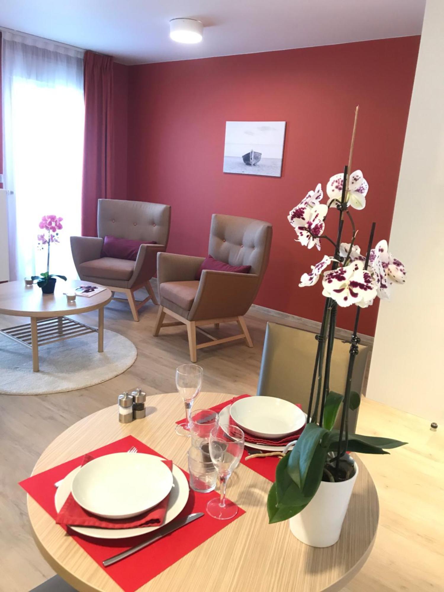 Zenao Montreuil- Croix De Chavaux Appartement Montreuil  Buitenkant foto